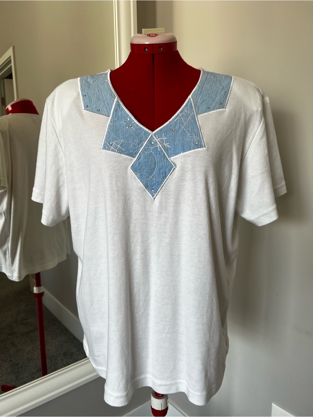Men’s White Short-Sleeve Shirt with Light Blue Embroidered Yoke